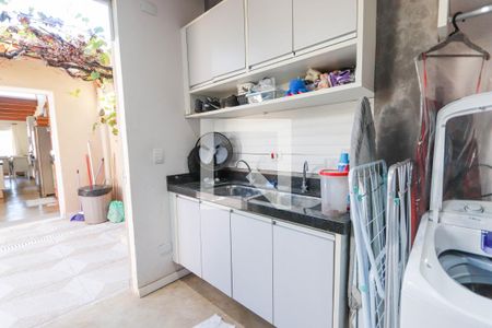 Casa à venda com 201m², 3 quartos e 2 vagasÁrea de Serviço