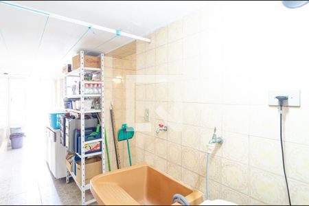 Casa à venda com 171m², 3 quartos e 1 vagaLavanderia