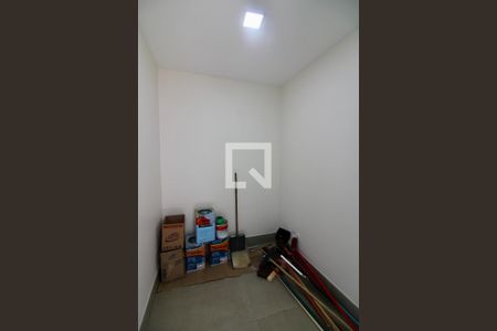 Casa de condomínio à venda com 375m², 4 quartos e 5 vagasQuarto de Serviço