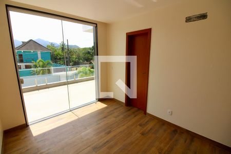 Casa de condomínio à venda com 375m², 4 quartos e 5 vagas Suíte 2