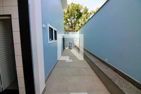 Casa de condomínio à venda com 375m², 4 quartos e 5 vagasQuintal