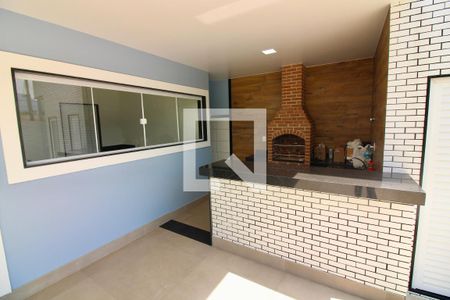 Casa de condomínio à venda com 375m², 4 quartos e 5 vagasChurrasqueira