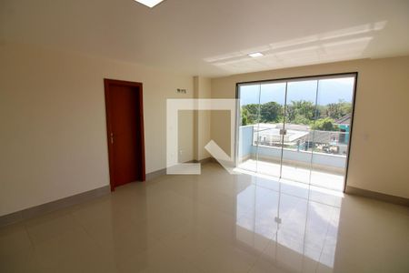 Casa de condomínio à venda com 375m², 4 quartos e 5 vagassótão