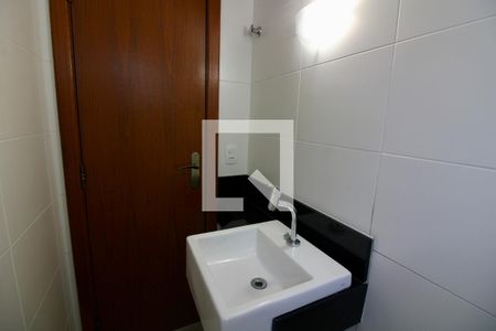 Casa de condomínio à venda com 375m², 4 quartos e 5 vagasLavabo