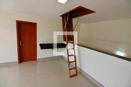 Casa de condomínio à venda com 375m², 4 quartos e 5 vagassótão
