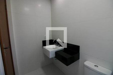 Casa de condomínio à venda com 375m², 4 quartos e 5 vagasBanheiro da Suíte 1