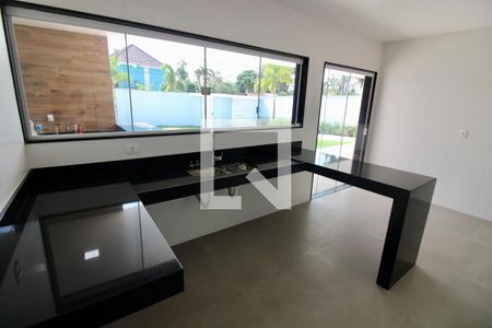 Casa de condomínio à venda com 375m², 4 quartos e 5 vagasCozinha