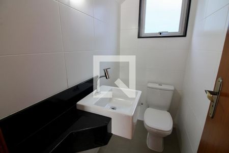 Casa de condomínio à venda com 375m², 4 quartos e 5 vagasLavabo