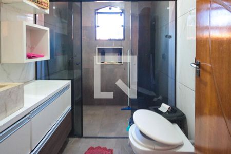 Casa para alugar com 130m², 3 quartos e 2 vagasBanheiro Social