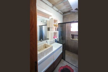 Casa para alugar com 130m², 3 quartos e 2 vagasBanheiro Social