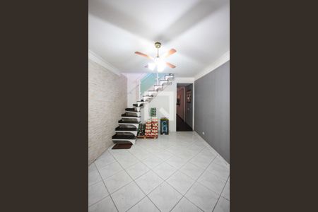 Sala de casa para alugar com 3 quartos, 130m² em Parque Sao Rafael, São Paulo