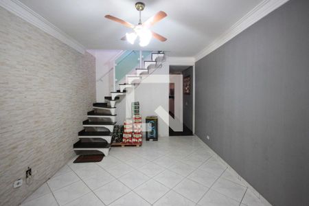 Sala de casa para alugar com 3 quartos, 130m² em Parque Sao Rafael, São Paulo