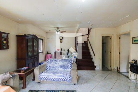 Casa de condomínio à venda com 260m², 3 quartos e 2 vagas Casa de condomínio à venda com 260m², 3 quartos e 2 vagasSala