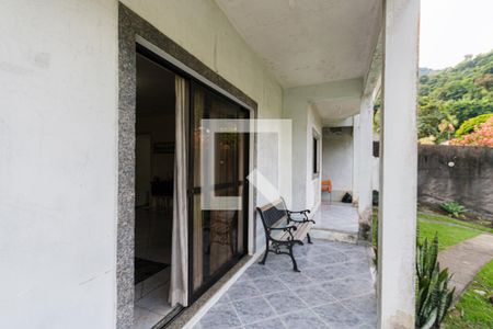 Casa de condomínio à venda com 260m², 3 quartos e 2 vagas Casa de condomínio à venda com 260m², 3 quartos e 2 vagasVaranda da Sala