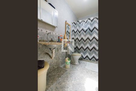 Casa de condomínio à venda com 260m², 3 quartos e 2 vagas Casa de condomínio à venda com 260m², 3 quartos e 2 vagasBanheiro Social