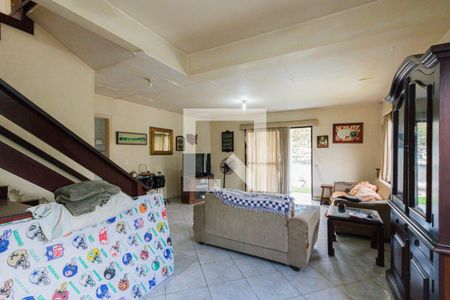 Casa de condomínio à venda com 260m², 3 quartos e 2 vagas Casa de condomínio à venda com 260m², 3 quartos e 2 vagasSala