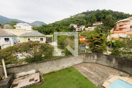 Casa de condomínio à venda com 260m², 3 quartos e 2 vagas Casa de condomínio à venda com 260m², 3 quartos e 2 vagasVista da Varanda do Quarto 2