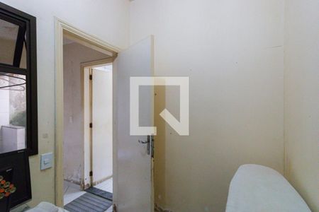 Casa de condomínio à venda com 260m², 3 quartos e 2 vagas Casa de condomínio à venda com 260m², 3 quartos e 2 vagasQuarto de Serviço