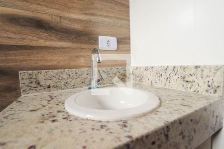 Apartamento à venda com 38m², 2 quartos e sem vaga Apartamento à venda com 38m², 2 quartos e sem vagaBanheiro