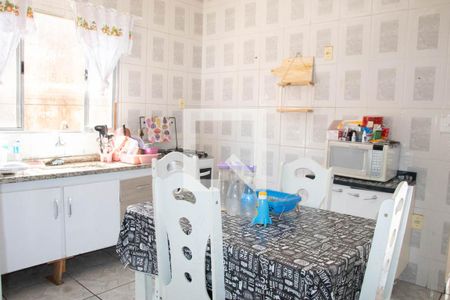 Casa à venda com 150m², 8 quartos e 2 vagasCozinha 3