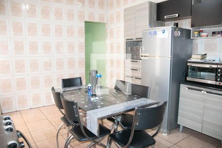 Casa à venda com 150m², 8 quartos e 2 vagasCozinha 4