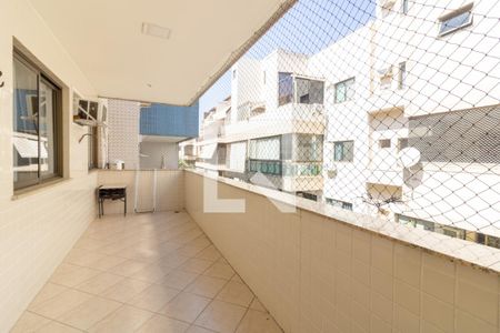 Apartamento para alugar com 100m², 3 quartos e 2 vagas Apartamento para alugar com 100m², 3 quartos e 2 vagasVaranda