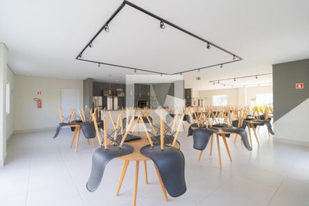 Apartamento para alugar com 44m², 2 quartos e 1 vaga Apartamento para alugar com 44m², 2 quartos e 1 vagaÁrea comum - Salão de festas