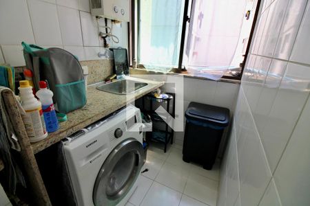 Apartamento à venda com 70m², 2 quartos e 1 vaga Apartamento à venda com 70m², 2 quartos e 1 vagaÁrea de Serviço