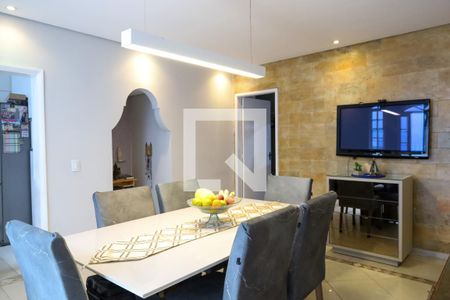 Sala de casa para alugar com 3 quartos, 240m² em Conjunto Califórnia, Belo Horizonte