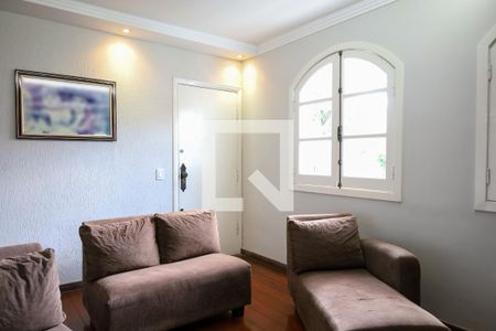 Sala de casa à venda com 3 quartos, 240m² em Conjunto Califórnia, Belo Horizonte