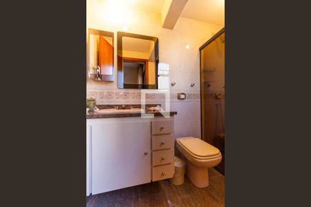 Apartamento à venda com 312m², 4 quartos e 3 vagasBanheiro da Suíte 4