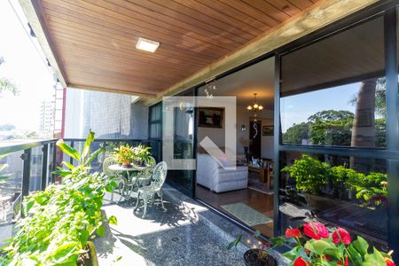 Apartamento à venda com 312m², 4 quartos e 3 vagasSacada