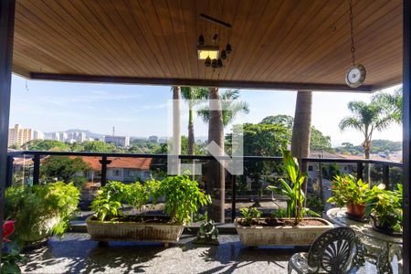 Apartamento à venda com 312m², 4 quartos e 3 vagasSacada