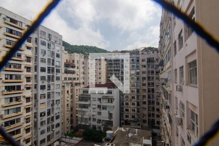 Vista da Sala | Quarto de apartamento para alugar com 1 quarto, 32m² em Copacabana, Rio de Janeiro