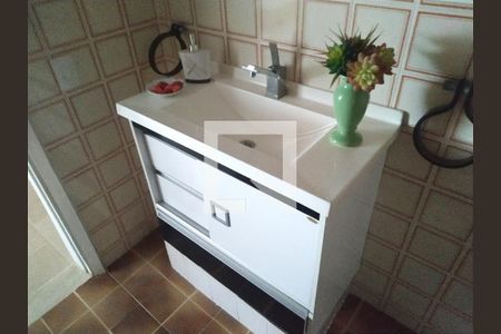 Apartamento para alugar com 380m², 4 quartos e 2 vagas Apartamento para alugar com 380m², 4 quartos e 2 vagasBanheiro