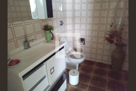 Apartamento para alugar com 380m², 4 quartos e 2 vagas Apartamento para alugar com 380m², 4 quartos e 2 vagasBanheiro