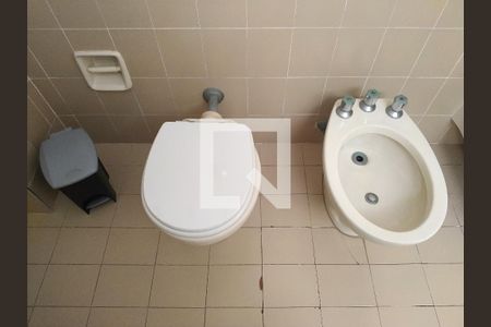 Apartamento para alugar com 380m², 4 quartos e 2 vagas Apartamento para alugar com 380m², 4 quartos e 2 vagasBanheiro