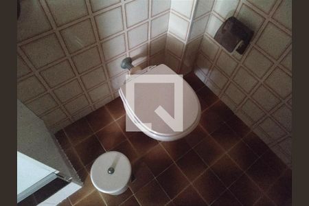 Apartamento para alugar com 380m², 4 quartos e 2 vagas Apartamento para alugar com 380m², 4 quartos e 2 vagasBanheiro