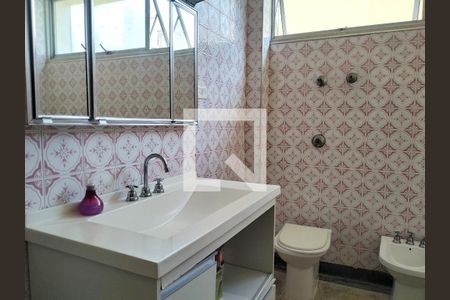 Apartamento para alugar com 380m², 4 quartos e 2 vagas Apartamento para alugar com 380m², 4 quartos e 2 vagasBanheiro