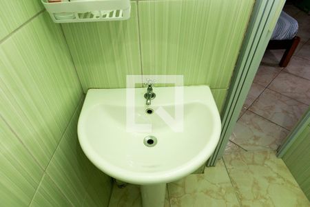 Casa à venda com 70m², 3 quartos e sem vaga Casa à venda com 70m², 3 quartos e sem vagaBanheiro 2