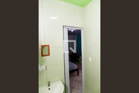 Casa à venda com 70m², 3 quartos e sem vaga Casa à venda com 70m², 3 quartos e sem vagaBanheiro 2