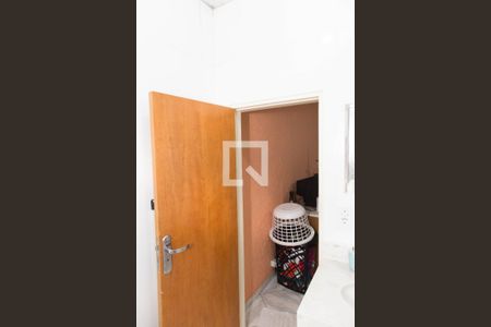 Casa à venda com 70m², 3 quartos e sem vaga Casa à venda com 70m², 3 quartos e sem vagaBanheiro da Suite