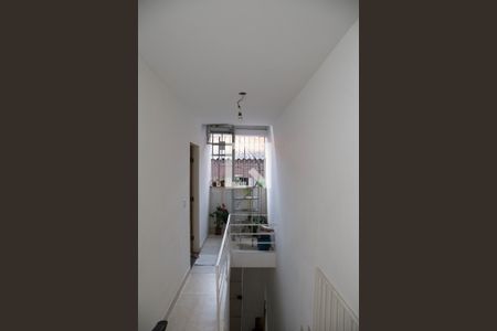 Casa à venda com 70m², 3 quartos e sem vaga Casa à venda com 70m², 3 quartos e sem vagaHall