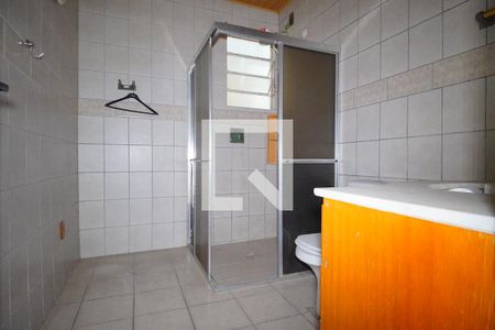 Banheiro de casa para alugar com 2 quartos, 60m² em Sarandi, Porto Alegre