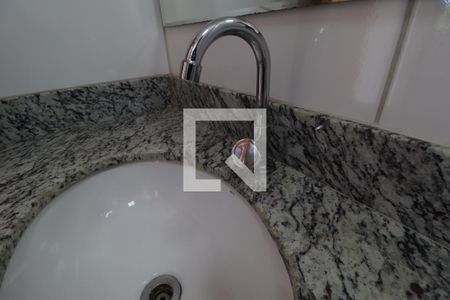 Apartamento para alugar com 66m², 2 quartos e 1 vagaBanheiro