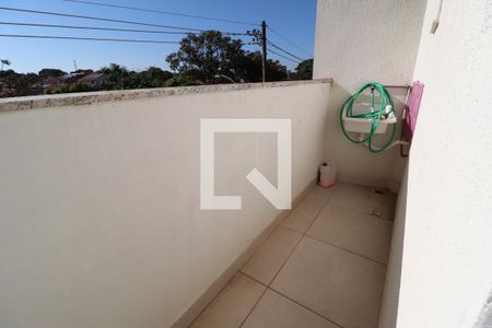 Varanda de apartamento para alugar com 2 quartos, 66m² em Chácaras Tubalina E Quartel, Uberlândia