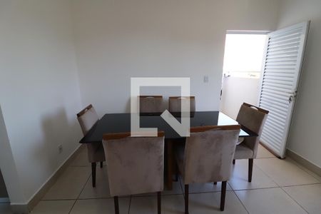 Sala de Jantar de apartamento para alugar com 2 quartos, 66m² em Chácaras Tubalina E Quartel, Uberlândia