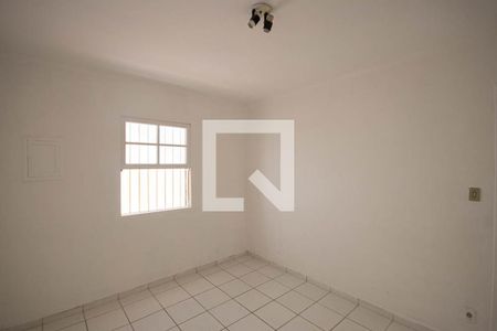 Quarto 1 de casa para alugar com 1 quarto, 50m² em Vila Medeiros, São Paulo