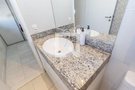 Apartamento à venda com 164m², 3 quartos e 3 vagas Apartamento à venda com 164m², 3 quartos e 3 vagasSuíte