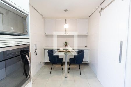 Apartamento à venda com 164m², 3 quartos e 3 vagas Apartamento à venda com 164m², 3 quartos e 3 vagasCozinha